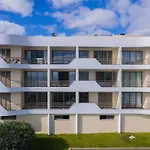 New Calheta Plaza By Your Madeira 公寓 *