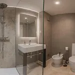 Апартаменты New Calheta Plaza By Your Madeira *