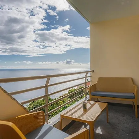 New Calheta Plaza By Your Madeira Estreito Da Calheta
