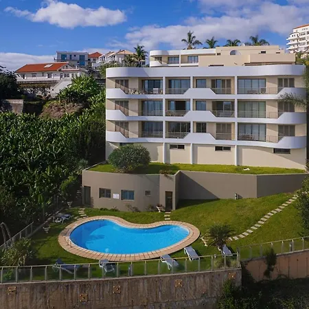 New Calheta Plaza By Your Madeira * Estreito Da Calheta