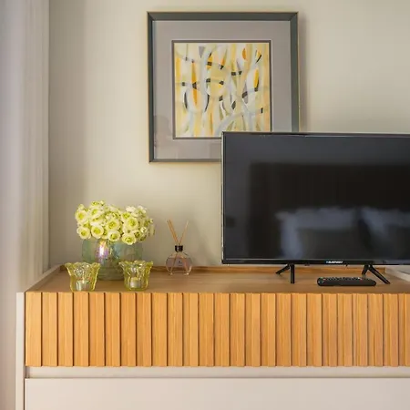 New Calheta Plaza By Your Madeira شقة