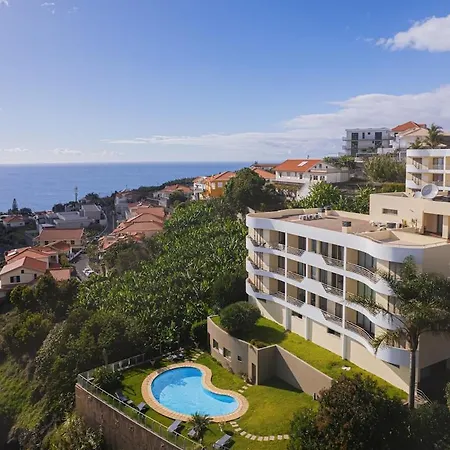 New Calheta Plaza By Your Madeira *