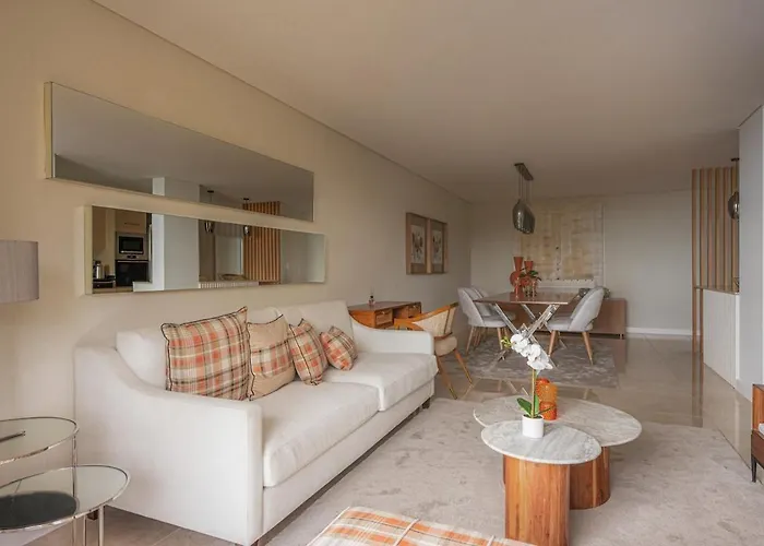 New Calheta Plaza By Your Madeira 公寓