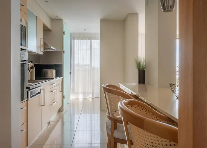 公寓 New Calheta Plaza By Your Madeira Estreito Da Calheta