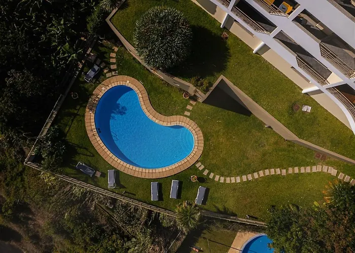 New Calheta Plaza By Your Madeira شقة