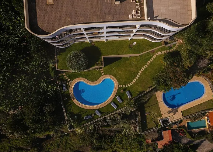 New Calheta Plaza By Your Madeira